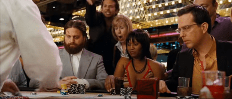 Film Enterrement De Vie De Garçon Qui Tourne Mal La scène légendaire d'une partie de blackjack dans Very Bad Trip